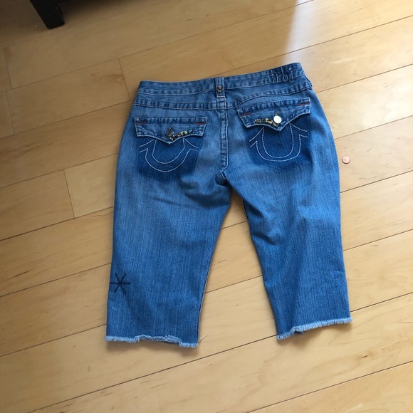 True Religion shorts - Picture 2 of 2